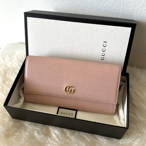 Gucci Handbags - Gucci Leather Wallet in Very Good Used Condition with Box & Dust Bag